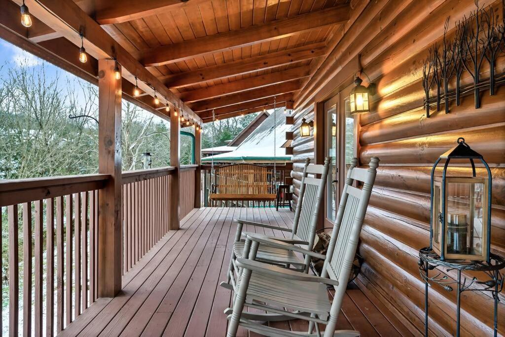Cabin With New Hot Tub, Near Dollywood .2Bd.2Ba.Sleeps6.Bbq Sevierville Exterior foto