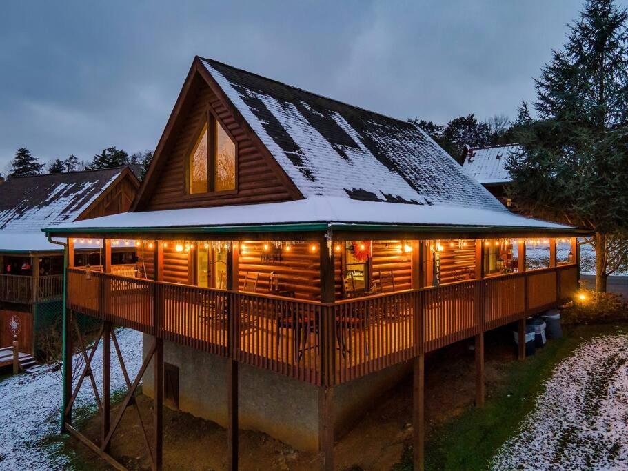 Cabin With New Hot Tub, Near Dollywood .2Bd.2Ba.Sleeps6.Bbq Sevierville Exterior foto